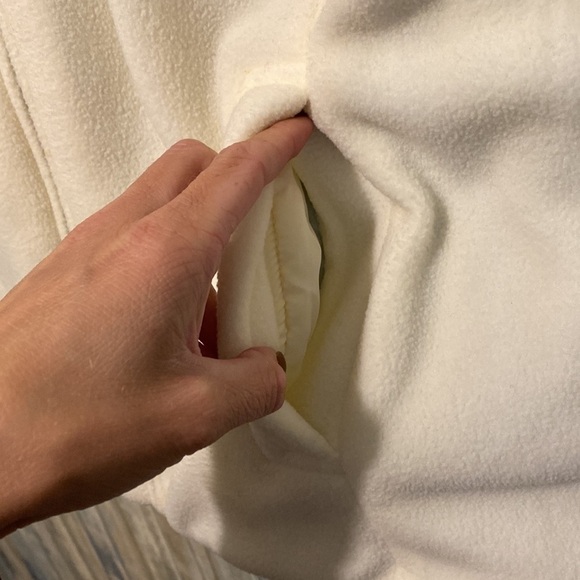 IZOD Women's Reversible Lime Green/White Quilted Puffer Vest | Large NWOT - Picture 3 of 13